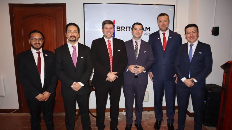 Richard Porter, Embajador de Reino Unido en Bolivia. Lanzamiento de BRITCHAM BOLIVIA, Cámara de Comercio Británica Boliviana